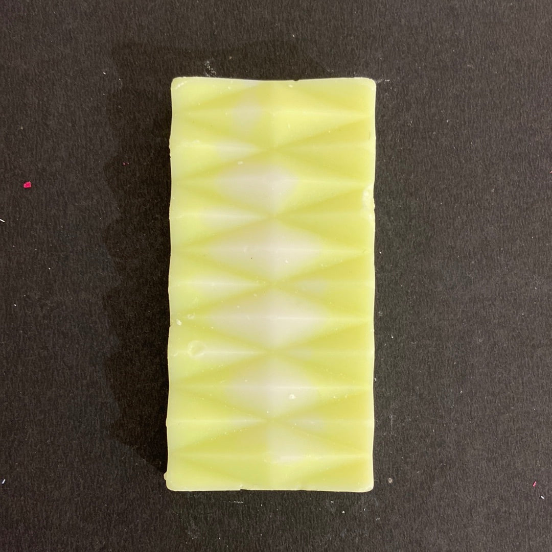 Fondant artisanal parfumé sans CMR: tablette de 20gr sécable - parfum Savon de Marseille