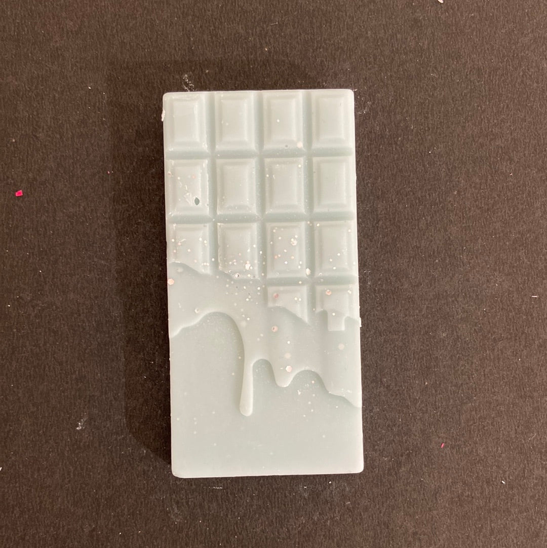 Fondant artisanale parfumé sans CMR : tablette de 20gr sécable - parfum Monoï