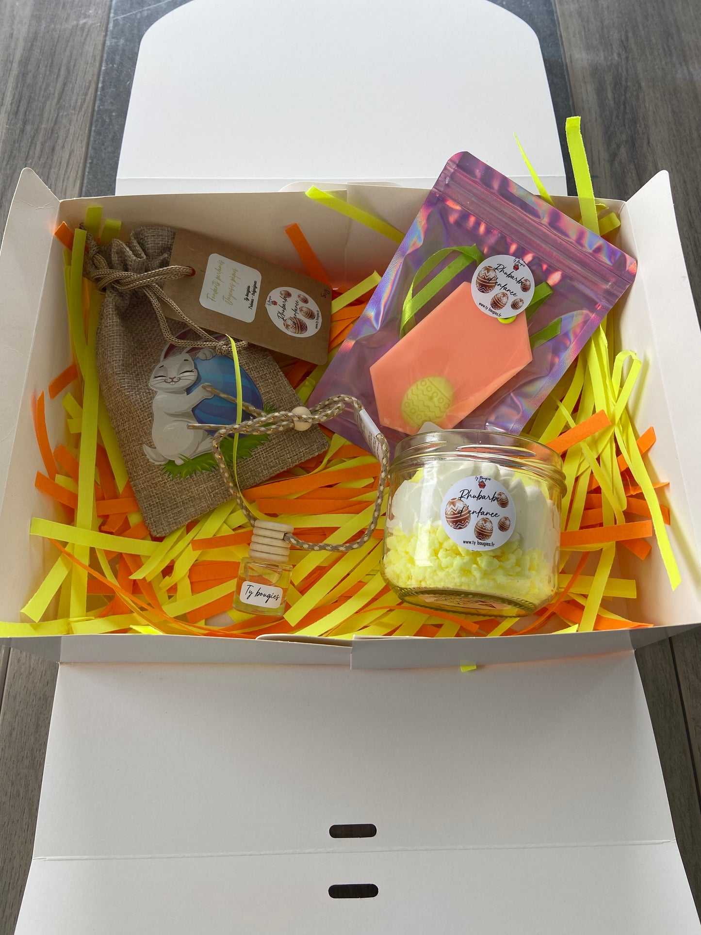 Box de PĂąques đŁ parfum rhubarbe dâenfance